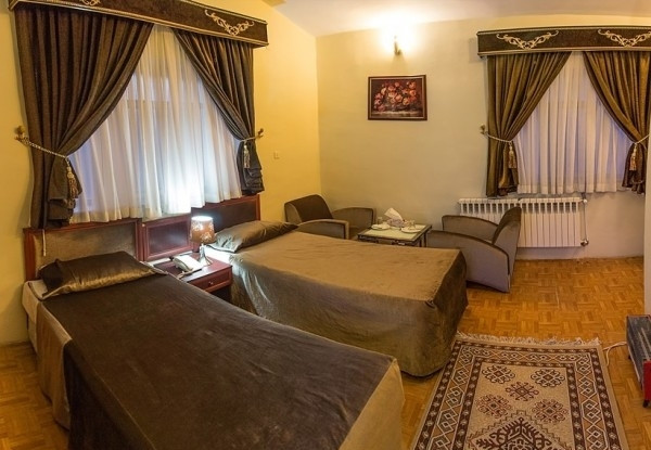 تصویر هتل جهانگردی سراب کیو