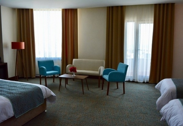 عکس هتل بین المللی لیلیوم