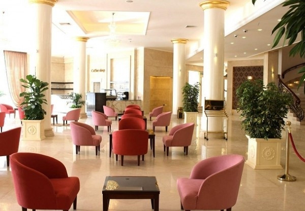 عکس هتل بزرگ پارک حیات