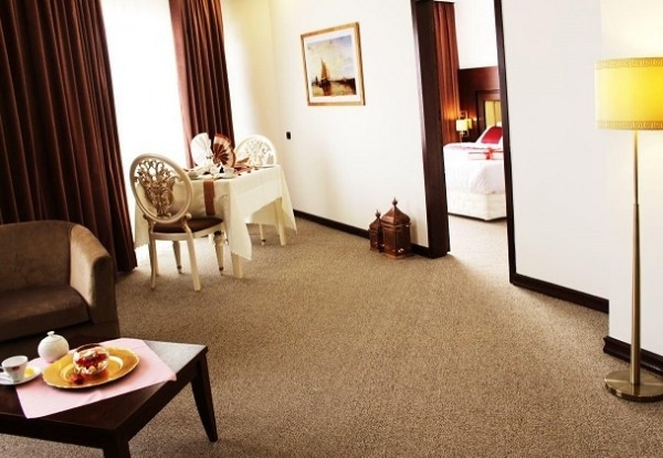 عکس هتل بزرگ پارک حیات