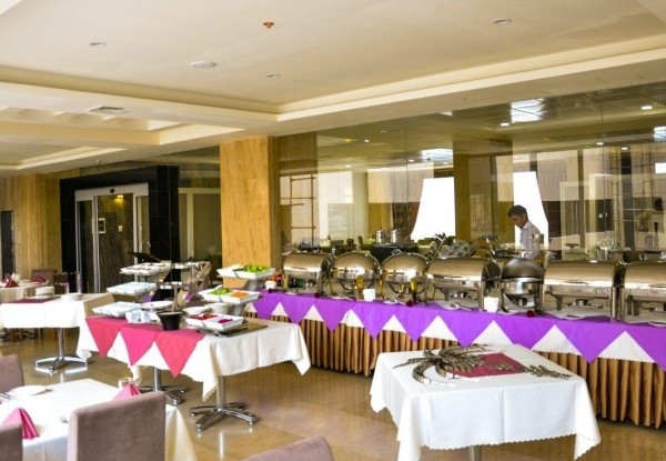 عکس هتل حیات شرق(سارا سابق)