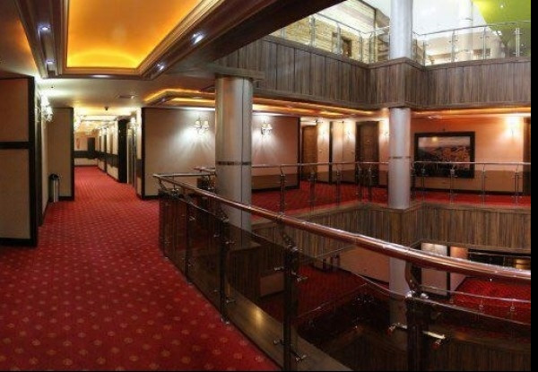 عکس هتل خورشید تابان