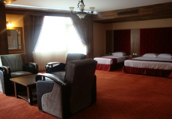 عکس هتل خورشید تابان