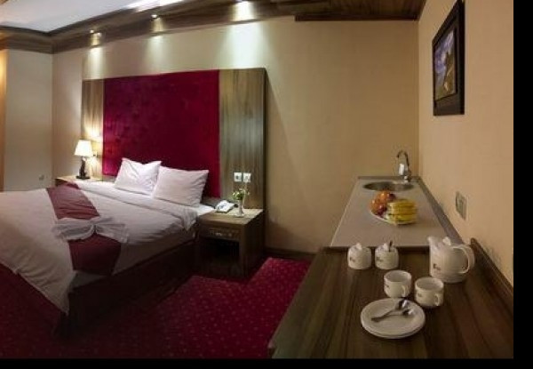 عکس هتل خورشید تابان