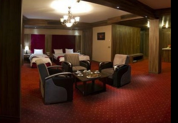 عکس هتل خورشید تابان