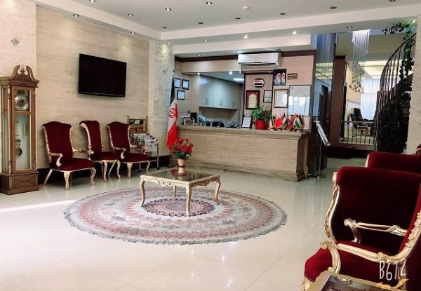 عکس هتل معین درباری