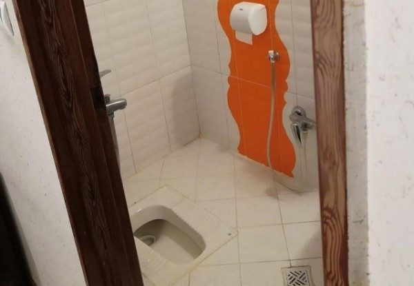 عکس هتل معین درباری