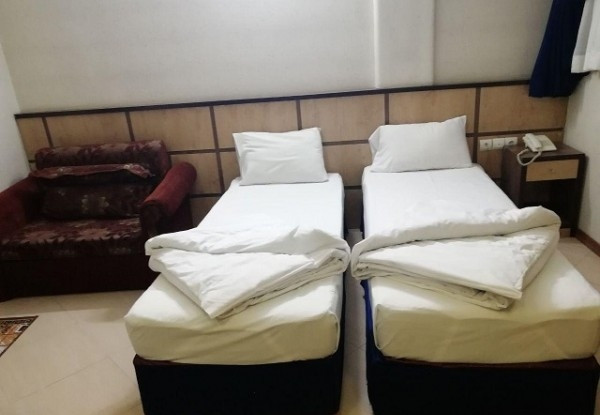 عکس هتل معین درباری