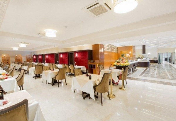 عکس هتل نگین پاسارگاد