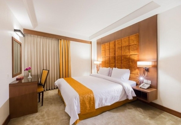 عکس هتل نگین پاسارگاد