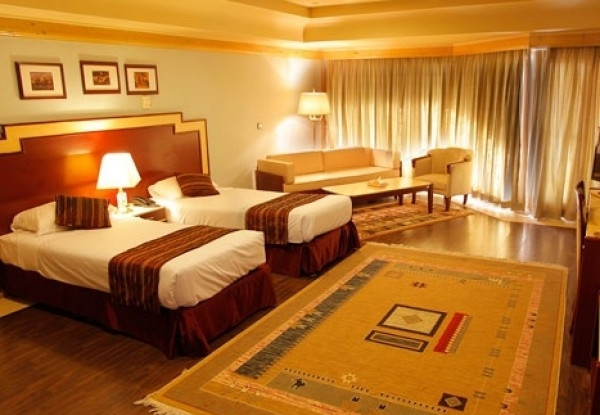 عکس هتل توریست توس