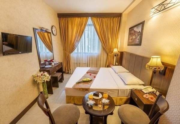 عکس هتل مهر و ماه