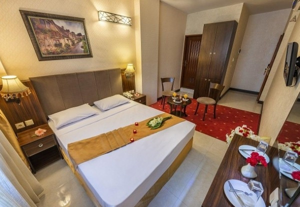 عکس هتل مهر و ماه