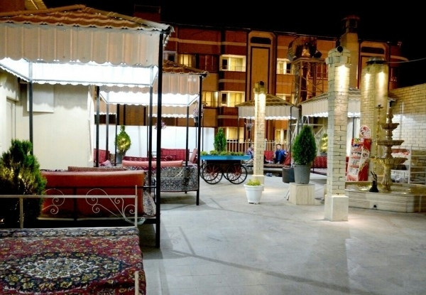 عکس هتل زمرد