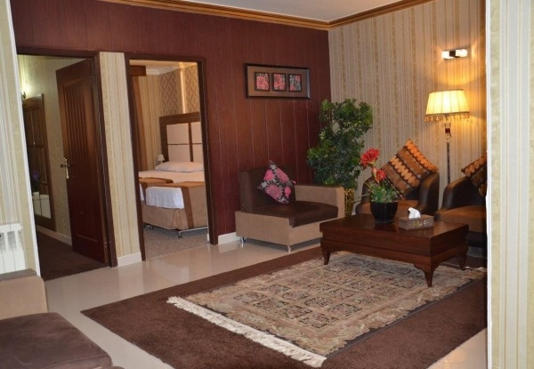 عکس هتل زمرد