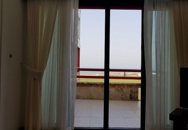 تصویر هتل ساحلی شهر