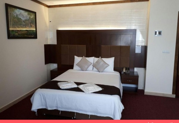 عکس هتل قصر الوند