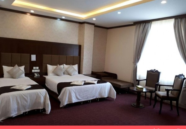 عکس هتل قصر الوند