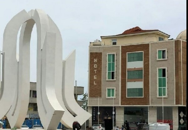 عکس هتل آسمان