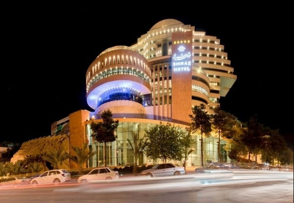 عکس هتل بزرگ