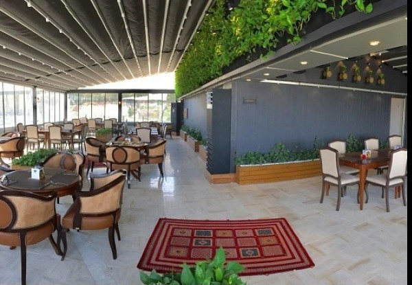 عکس هتل بزرگ