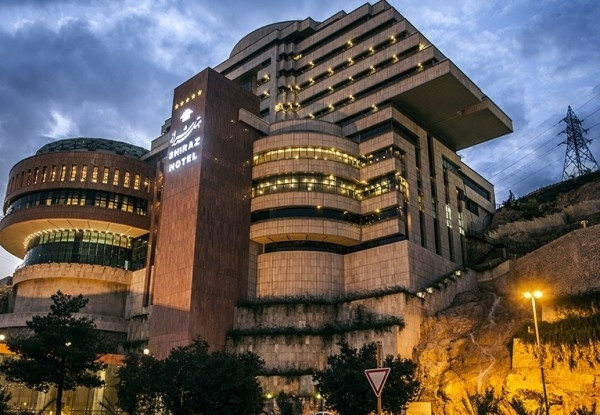 عکس هتل بزرگ