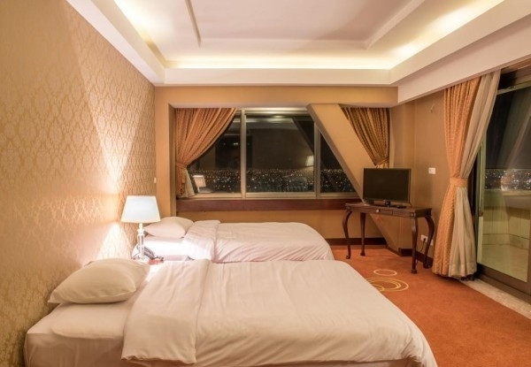 عکس هتل بزرگ