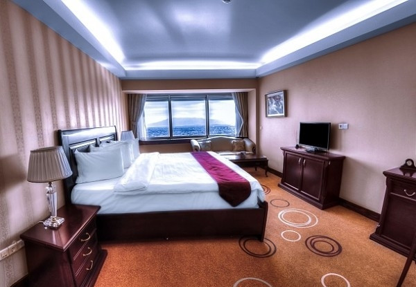 عکس هتل بزرگ