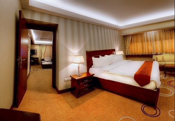 عکس هتل بزرگ