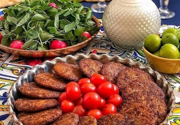 عکس هتل عمارت هفت رنگ