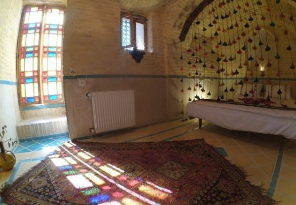 عکس هتل عمارت هفت رنگ