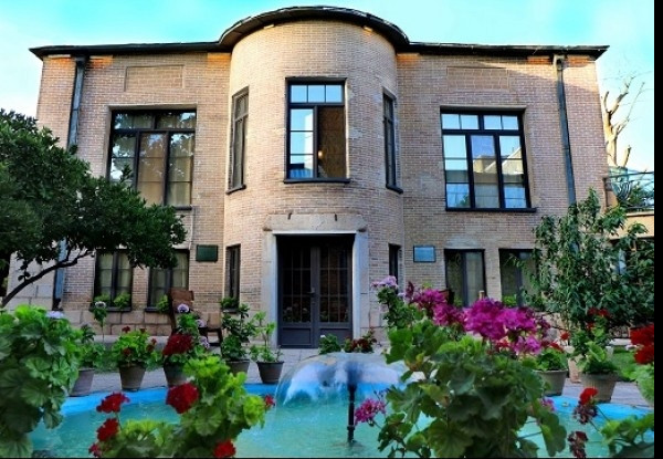 عکس هتل خانه باغ ایرانی