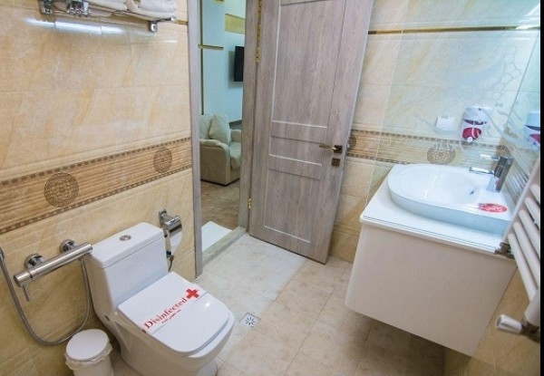 عکس هتل آزادی