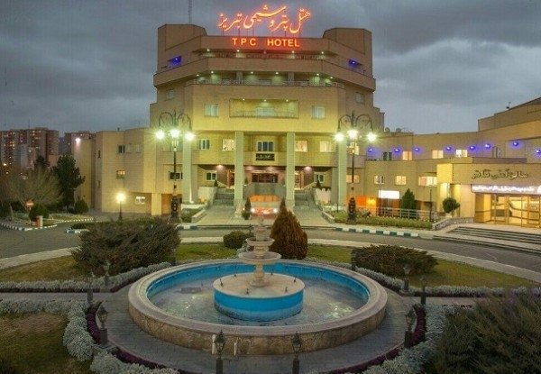 عکس هتل پتروشیمی