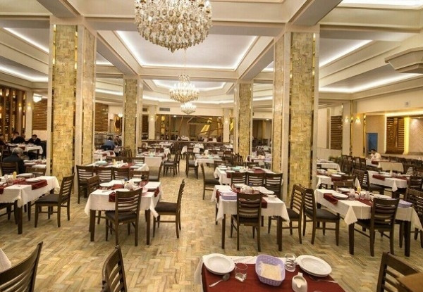 عکس هتل پتروشیمی