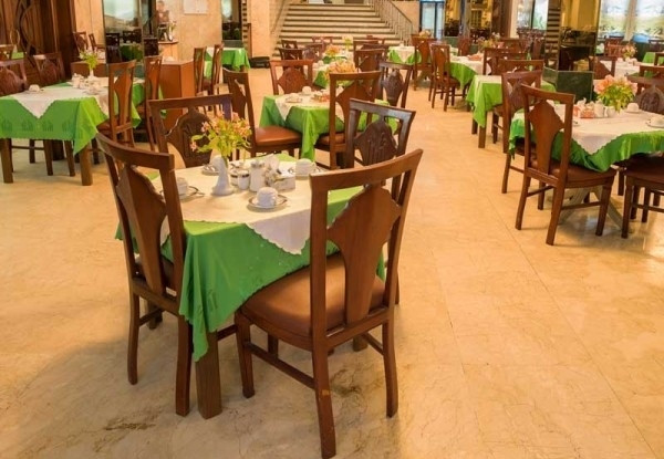 عکس هتل بزرگ فردوسی