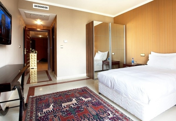 عکس هتل اسپیناس بلوار