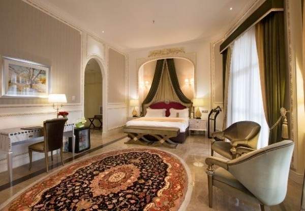 عکس هتل اسپیناس پالاس