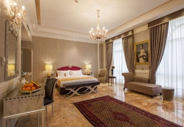 عکس هتل اسپیناس پالاس