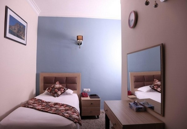 عکس هتل هالی