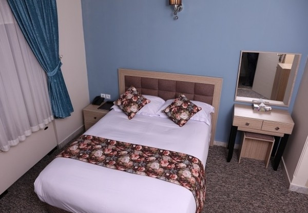 عکس هتل هالی