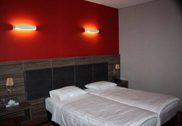 عکس هتل جهانگردی شمشک