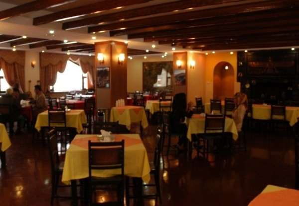 عکس هتل جهانگردی شمشک