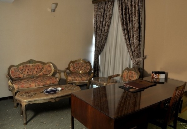 عکس هتل لاله