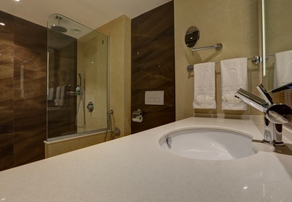 عکس هتل انقلاب