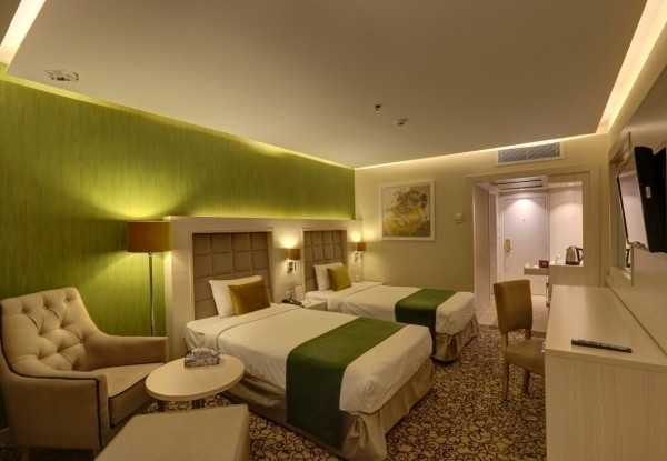 عکس هتل انقلاب