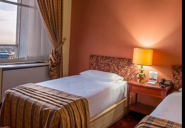 عکس هتل استقلال