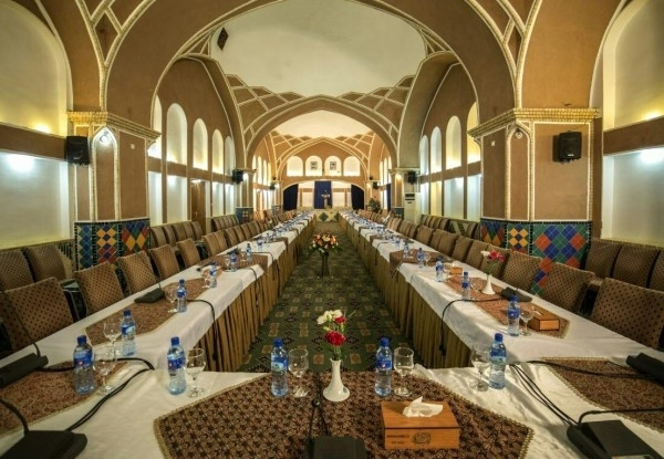 عکس هتل باغ مشیرالممالک
