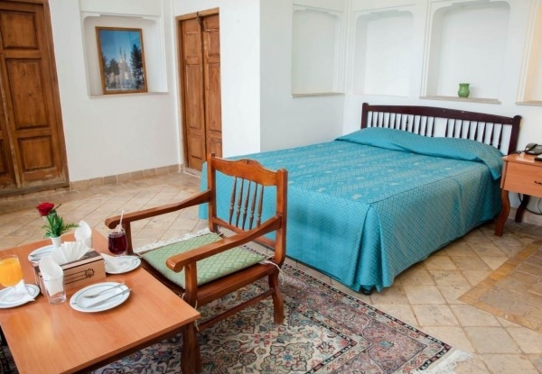 عکس هتل لاله