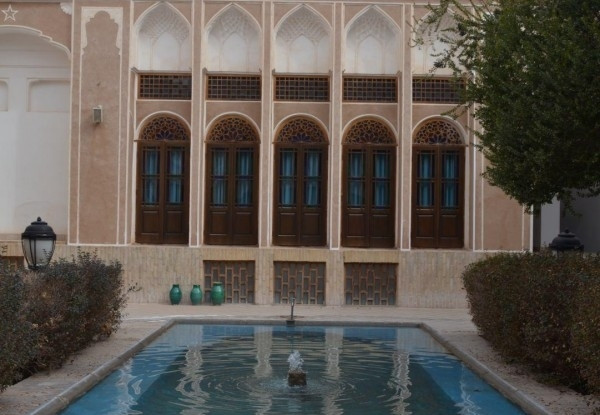 عکس هتل لاله